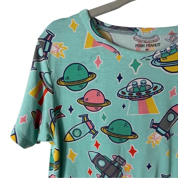 Posh Peanut Alien UFO Space Print Two Piece Bamboo Pajama Set - Picture 7 of 7